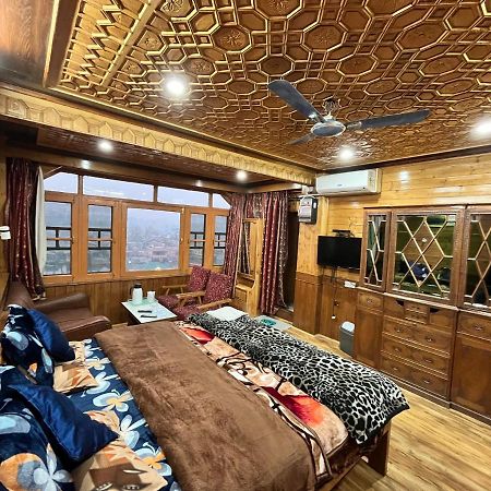 Sun N Shade Guest House Srīnagar Екстериор снимка
